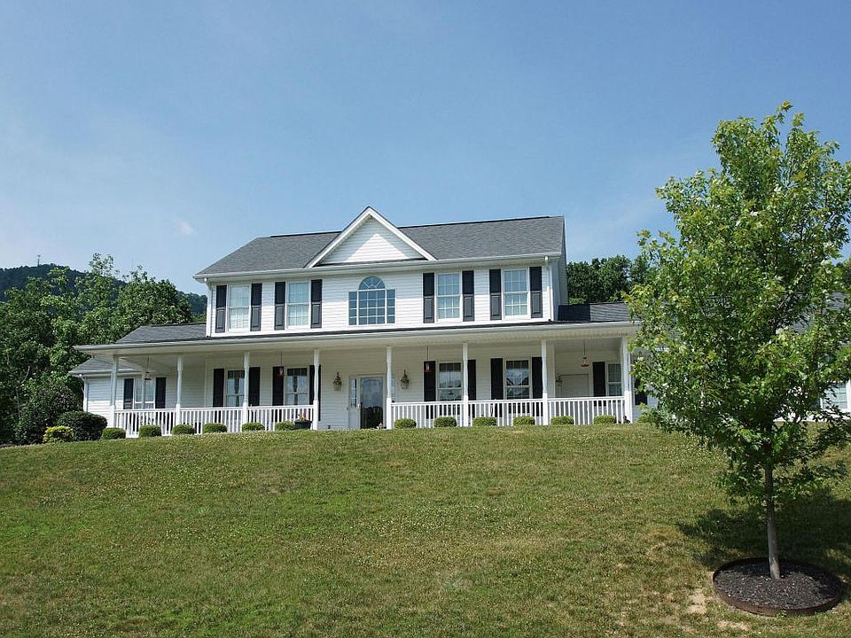 1st image of 7526 Countrywood Dr