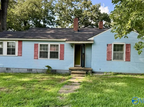 1616 Enolam Blvd SE, Decatur, AL 35601