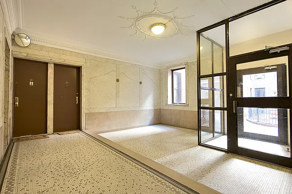 Rented by Julianna Realty Corp | media 11