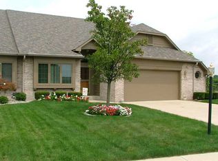 640 Stonemill Dr, Greenwood, IN