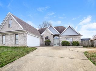 1573 Golden Oaks Loop N, Southaven, MS 38671