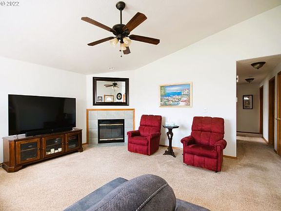3rd image of 9714 NE 131st Ct