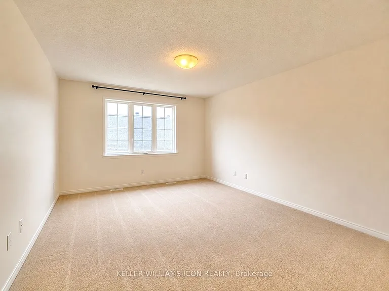 170 Laramie Cres — Photo 13