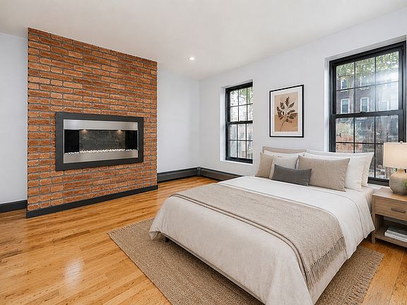 3rd image of 1585 Bergen St #1