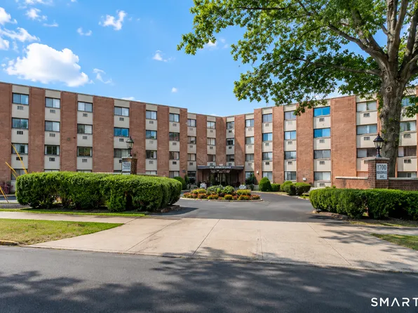 1700 Broadbridge Avenue #C33, Stratford, CT 06614