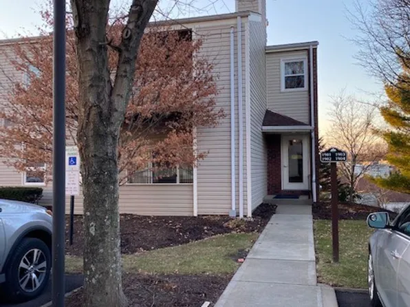 1902 Kenzie Dr, Pittsburgh, PA 15205