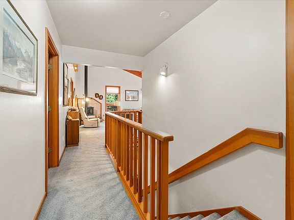 4th image of 1031 W Chena Hills Dr