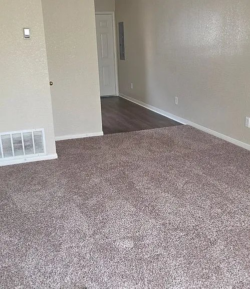 3204 Hereford Ln — Photo 5