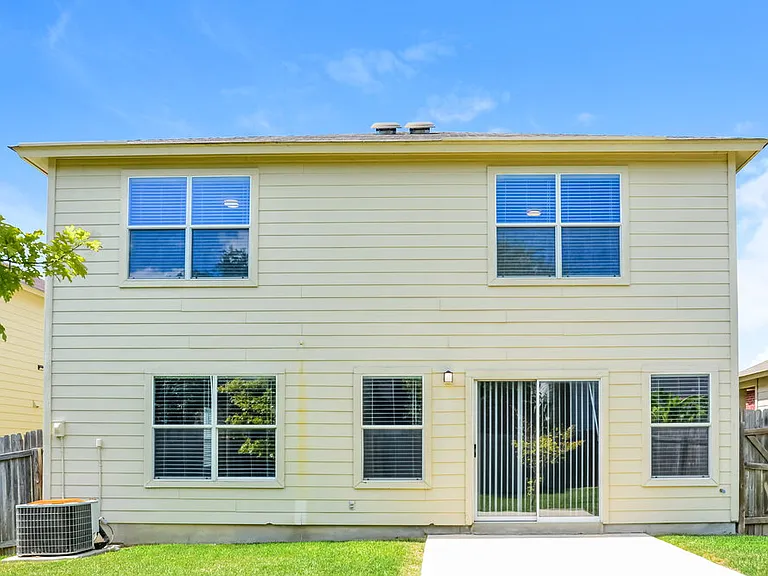 8014 Icicle Trl — Photo 17