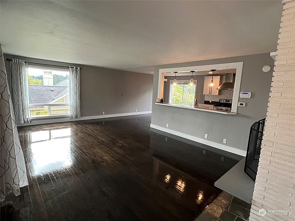 5th image of 1547 N Cambrian Avenue
