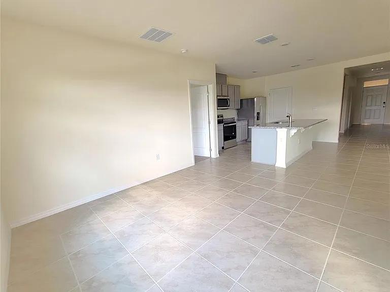 420 Noble Ave — Photo 16