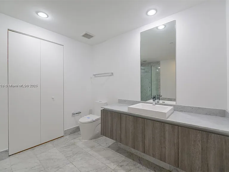 801 S Miami Ave #1702 — Photo 16