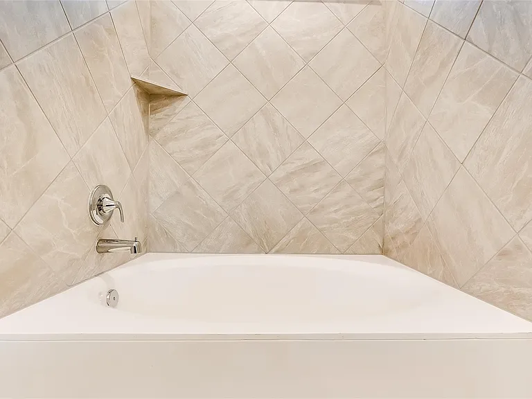 105 Clematis Ct — Photo 19