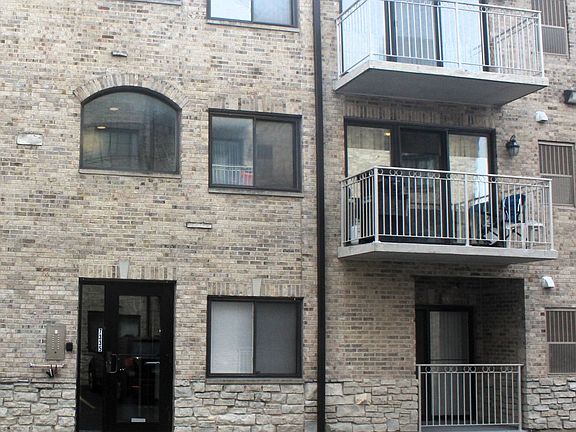 2nd image of 7335 Oakwood Ave APT 4F