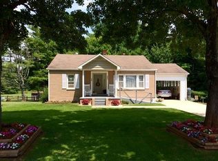 2026 Edmonds Rd, Galax, VA 24333