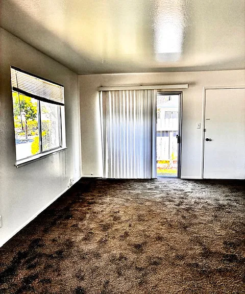 1820 Whitwood Ln #1 — Photo 7
