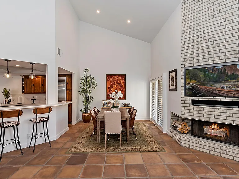 77662 Avenida Madrugada — Photo 11