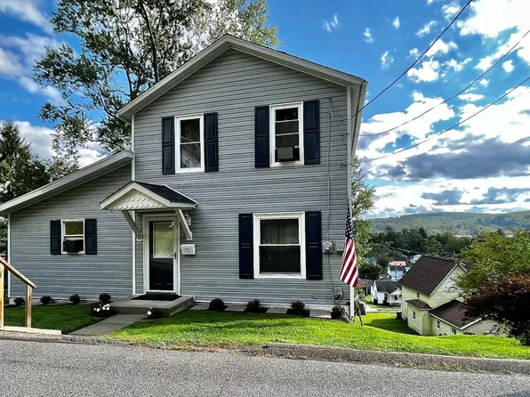 233 Prospect St, Titusville, PA 16354