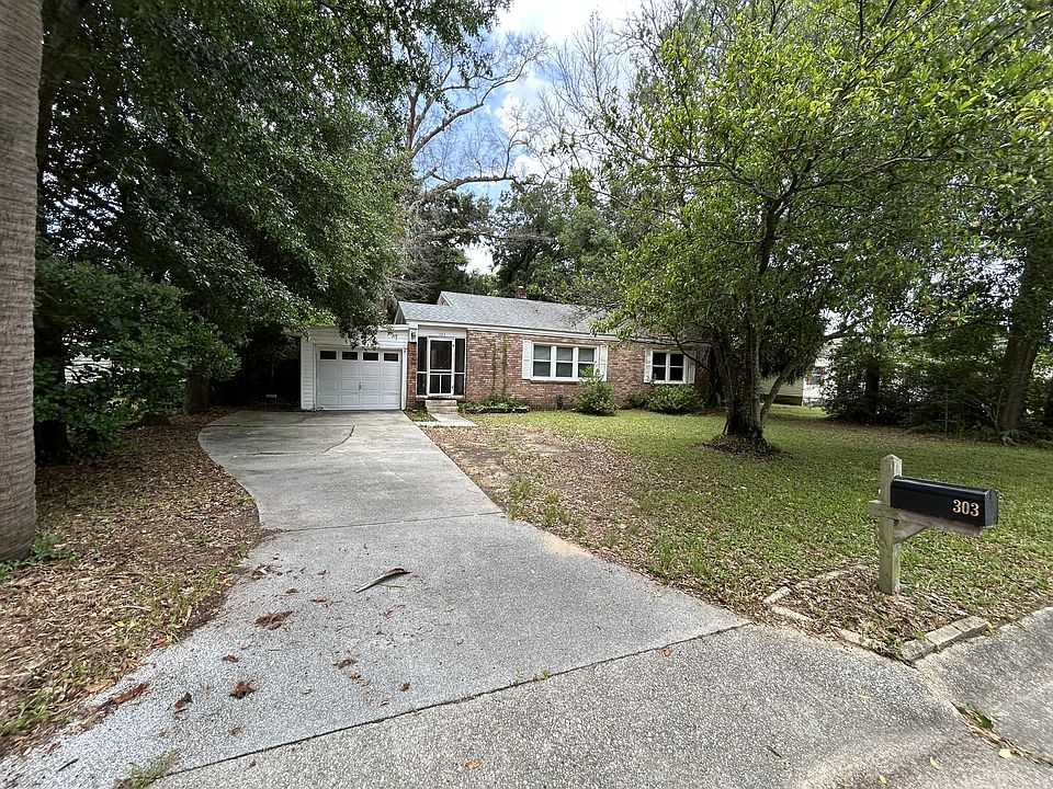 1st image of 303 Ariola Ave