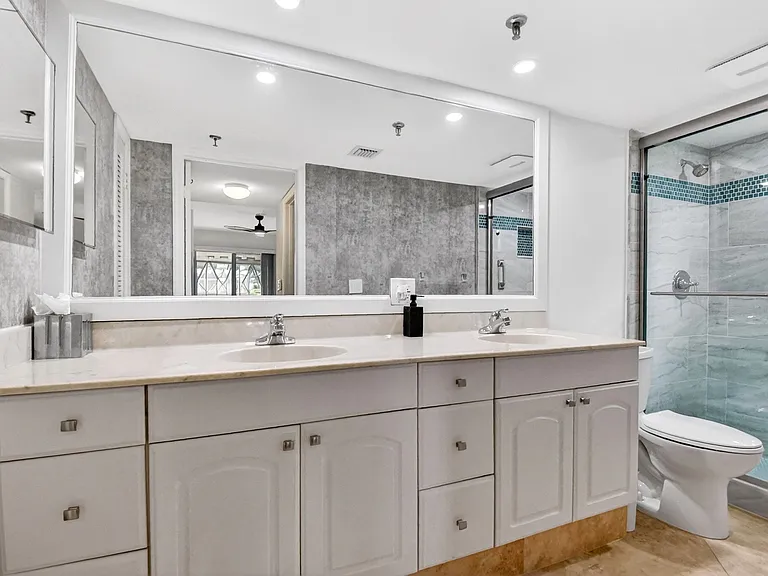 300 John F Kennedy Dr #101 — Photo 18