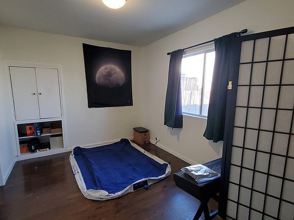 4th image of 323 Firmin St