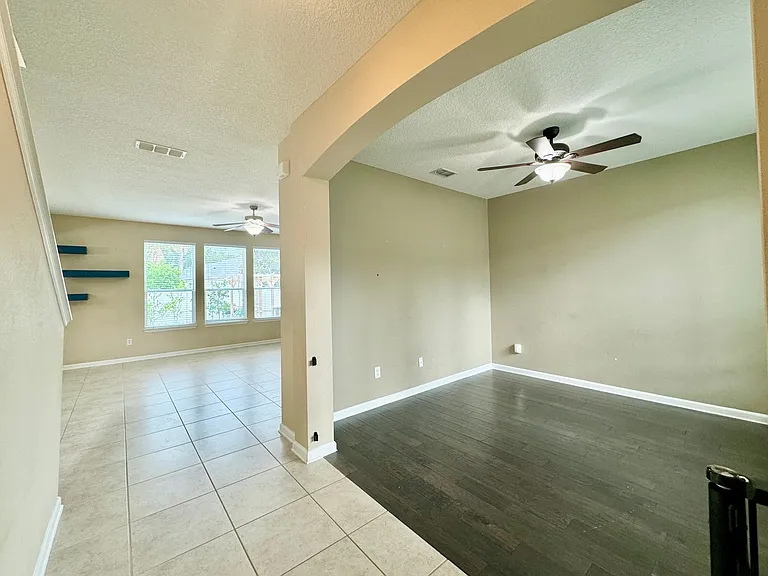 12070 Wynnfield Lakes Cir — Photo 2