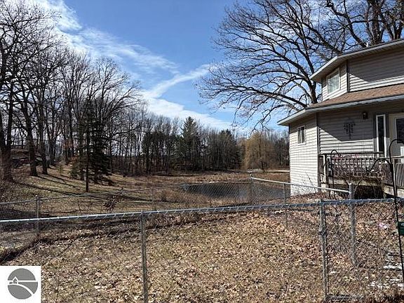 5th image of 782 Jerry Ray Rd