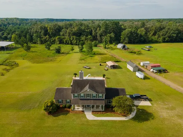 518 Wilkes Rd, Adel, GA 31620