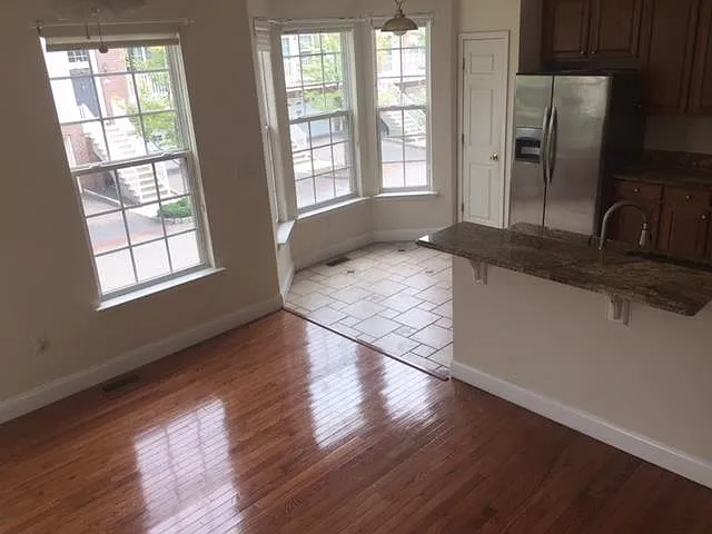 15 Alexander Ct — Photo 7