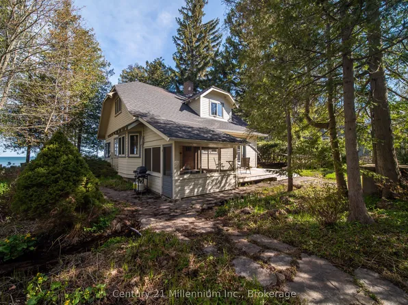 54 Shipley Ave, Saugeen Shores, ON N0H 2C5