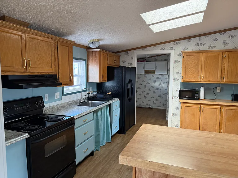 67320 Trout Rd — Photo 10