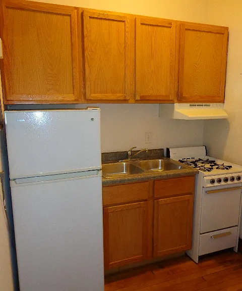 109 E Gorham St #1 — Photo 6