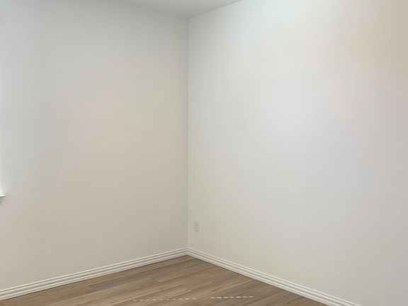 5th image of 110 Autumn Sage Dr