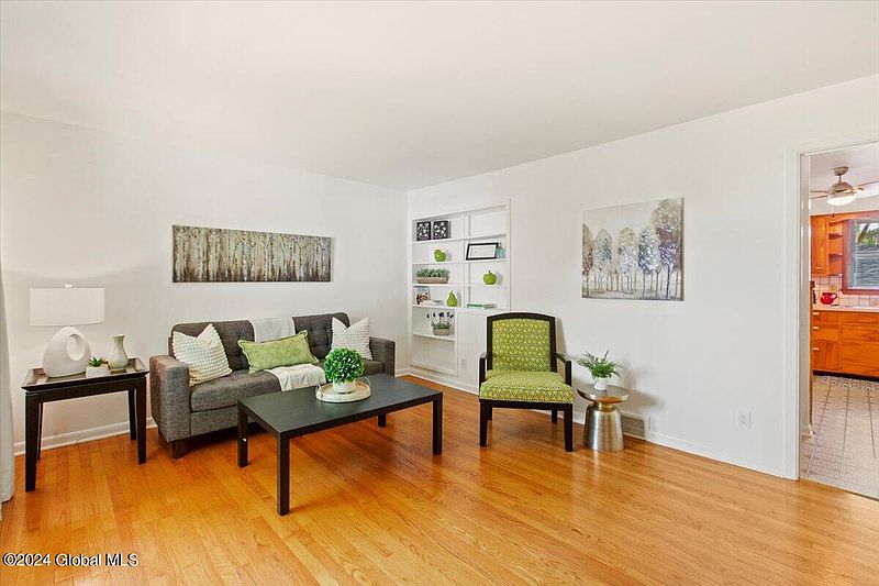 3rd image of 43 Glynn Street