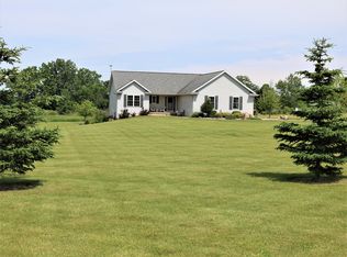 6873 Divine Hwy, Portland, MI 48875