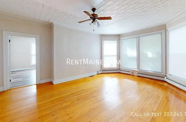 445 Main St #A — Photo 3
