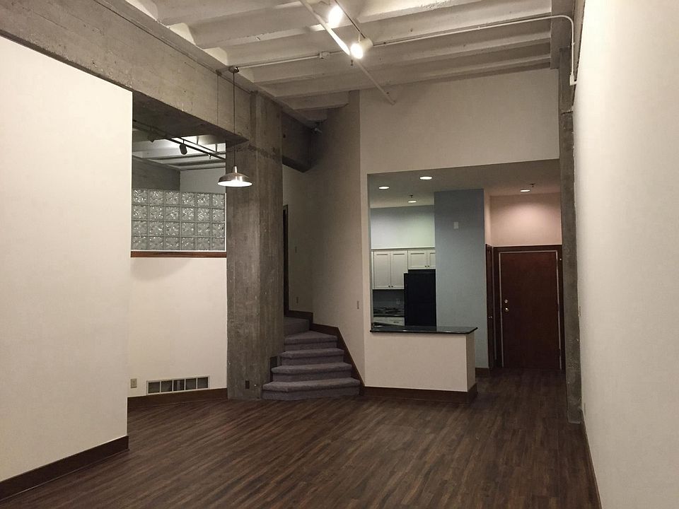 1st image of 611 N Park Ave APT 106