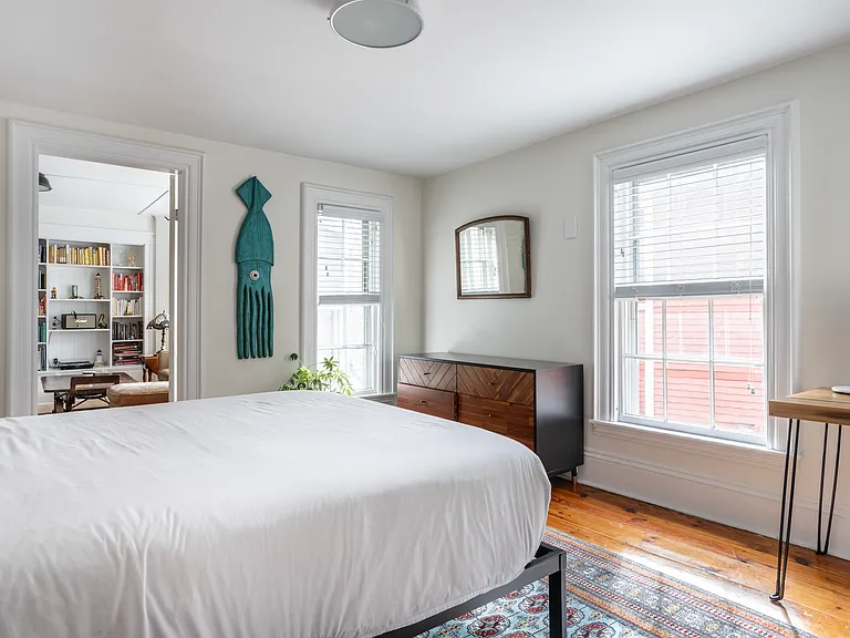 64 Carleton St #2 — Photo 28