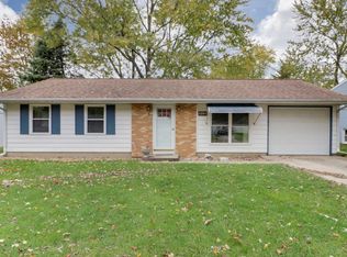 1308 Pinehurst Dr, Bloomington, IL