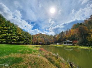 565 Piney Grove Rd, Hampton, TN 37658