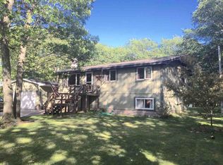 31 Stonegate Dr, Marquette, MI 49855