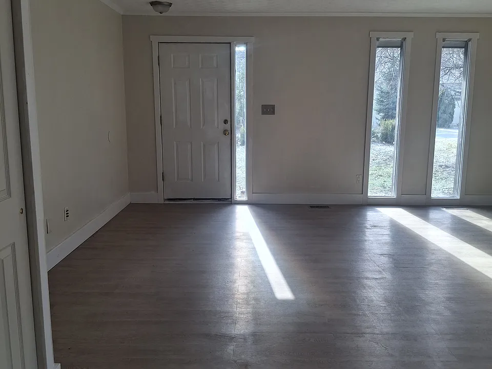 Looking at the front door from the hall.