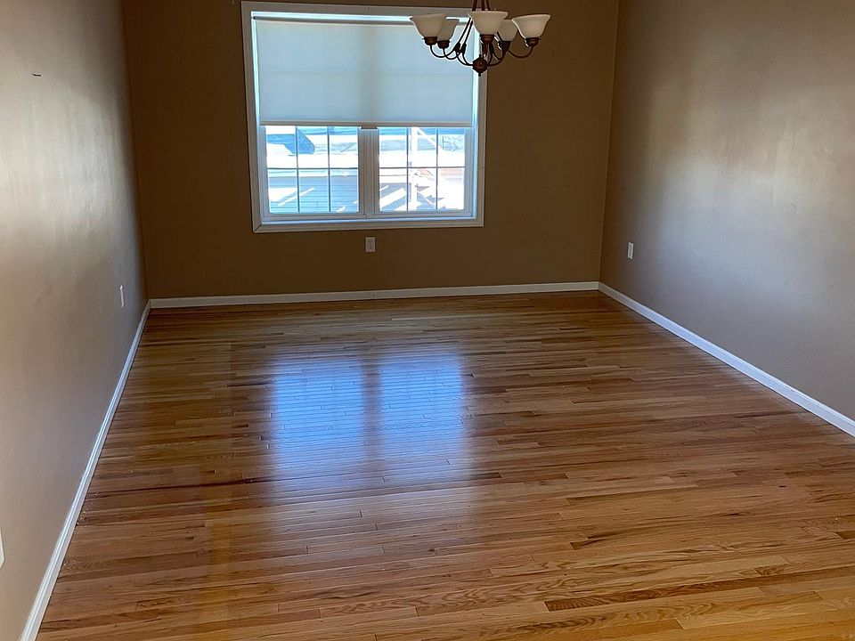 2nd image of 7 Christy Dr Suite 1