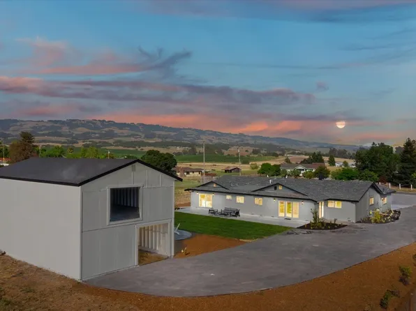155 Davis Lane, Penngrove, CA 94951