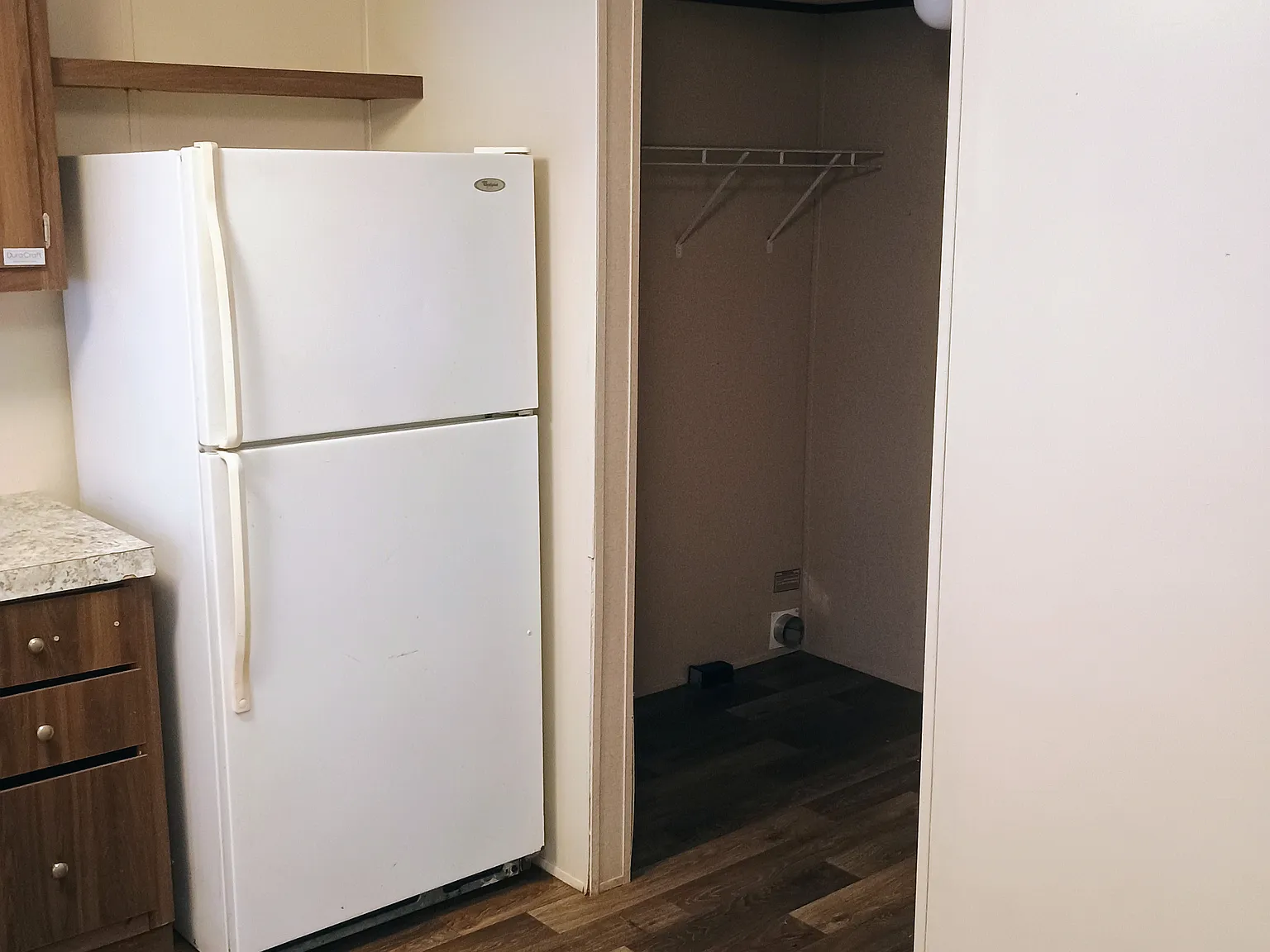 3 bed, 1100 sqft, $1,145 — Photo 2