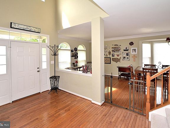 2nd image of 45550 Cheswick Park Ct
