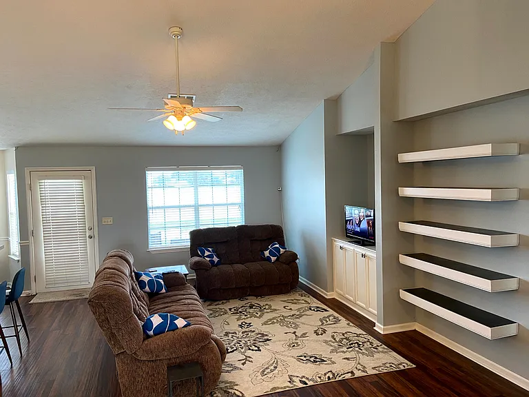 107 Ocean Ridge Ln — Photo 3