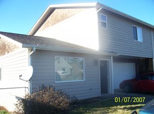 5525 NW Rhododendron St, Newport, OR 97365