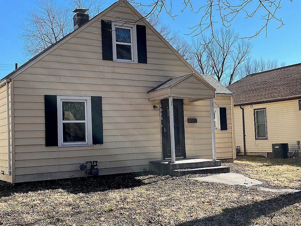 1st image of 1026 NE Arter Ave