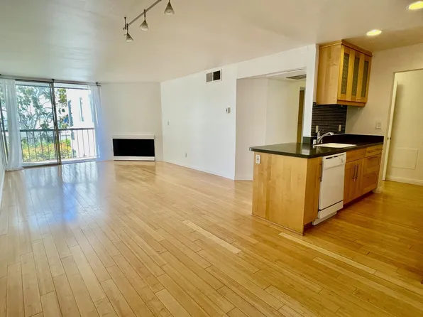 8530 Holloway Dr APT 324, West Hollywood, CA 90069